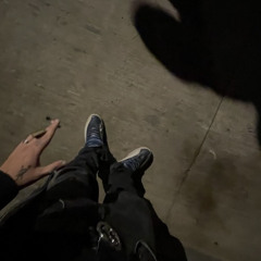 Madenzi - Un viaje a la luna