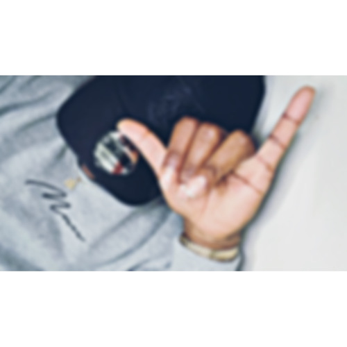 I'm in love 🔥🎶🤞🏽