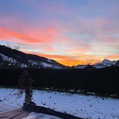 Escape N° 4 - at home in peace - Progressive to Trance