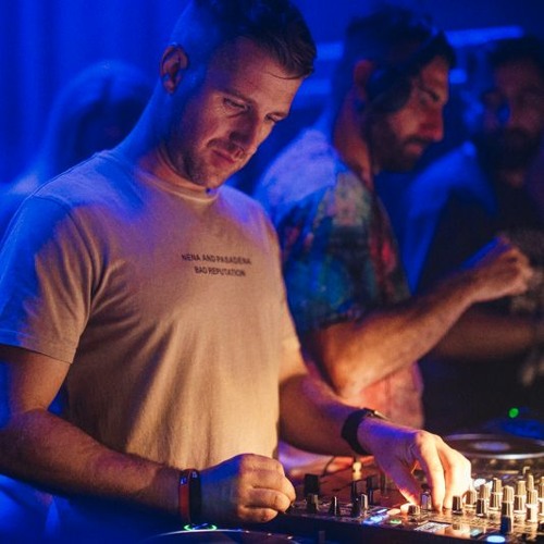 Myself and Gav whitehouse B2B recorded live at New Guernica on Saturday 26th of March 2022