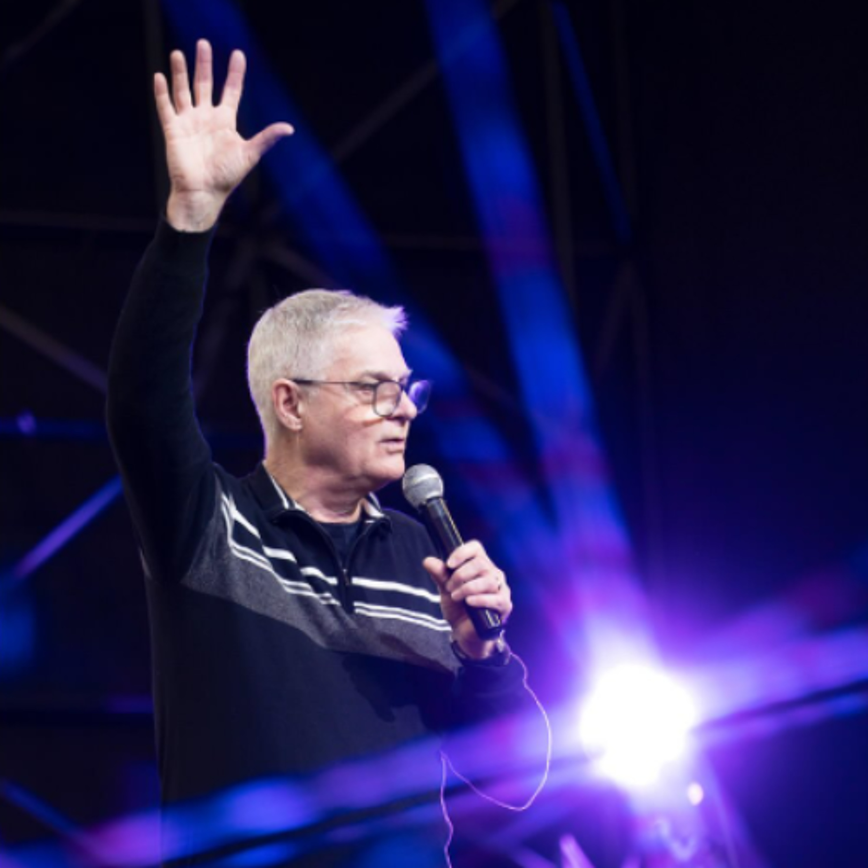 07.12.25 (19h15) | "Frutos do evangelho" (Pr. Colin Dye)