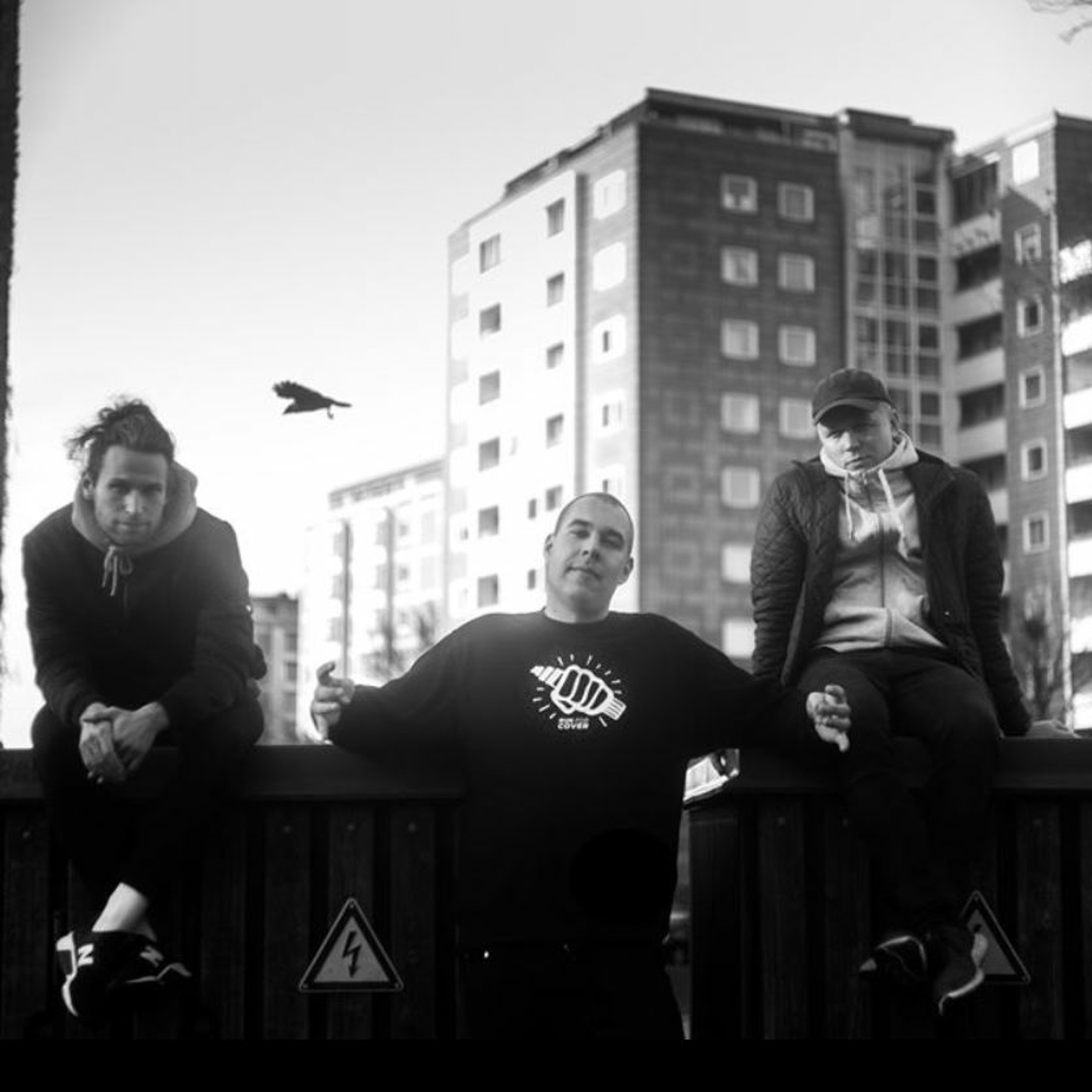 KNOW THE LEDGE