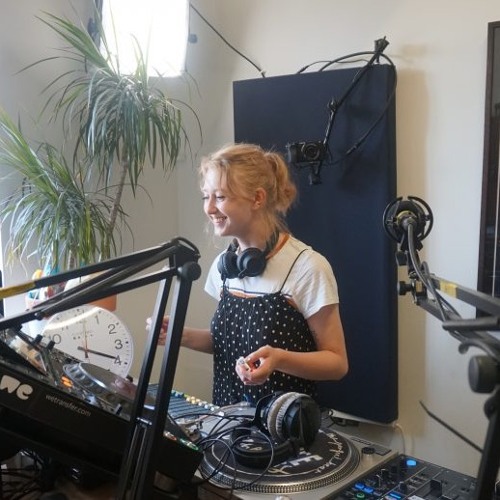 Worldwide FM - December - w/ MLE & Pepo Fernandez