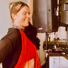 DANCING THE WAVES OF CONNECTION | Somatic Dance | Ecstatic Dance | Breeezy