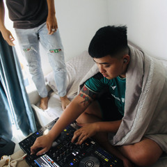 SAU HONG GAI X ZINZ REMIX X HUYEN ANGELA (MINH HAO).mp3