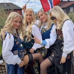 Opulent Dreamscape: Monarkens Begär