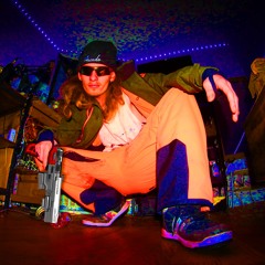 JAY SILVERHAND (feat. Jay Eazy & P.T.Adamczyk)