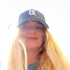 01 Blitzkrieg Bop - 2025 Remake by Peggy Punk, Produced by Blunt Shank - I.E.M. Records-Switzerland