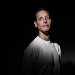 Get To Know Me by Reave (Ronny Grauer's Rework)