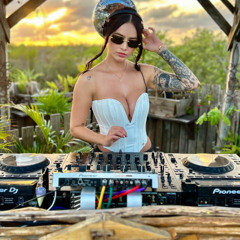 Luisa Gil | Techno Peak Time Sunset Mix 2025 | By @EPHIMERATulum