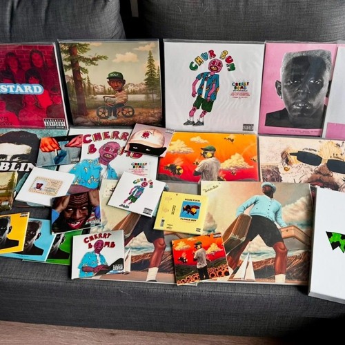 Exclusive songs from the CDs and vinyls