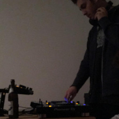 First Set //Quarantine Keeps On Groovin //TechHouse 23.03.2020