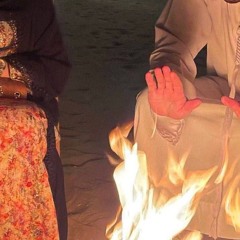 إن التي زعمتْ فؤادكَ ملّها خُلِقَتْ هواكَ كما خُلقتَ هوىً لها!