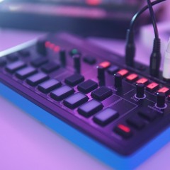 Roland J-6 Aira Compact Demo Feat Volca Sample & FM