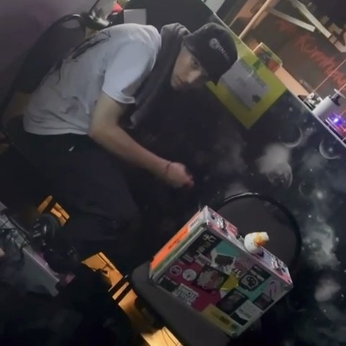 Jenau, das was äh Krachbert sagt!