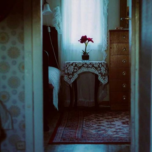 طعم الدوا مر يا طبيب