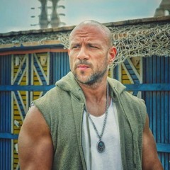 "Ahmed Mekky , Aghla Men Al Yaqout - أحمد مكى , أغلى من الياقوت"