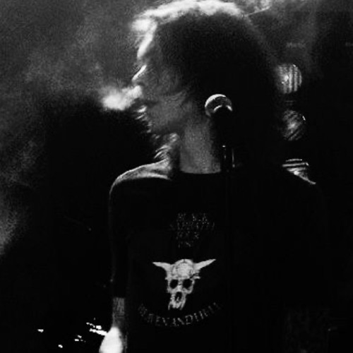 روحي خل يتهنى بيك ):