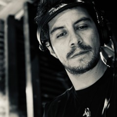 AMADOR- GROOVY TECH .WAV