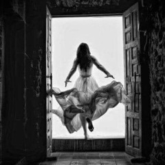 Поддавшись глупости людской - Стихи © Ольга Довжик-Остринска