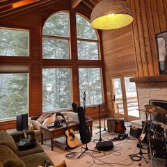 Lay Low Cabin Sesh