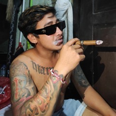 VERSI_UKULELE_!_TRALALA_TRILILI_-_SENIOR_||_COVER_BY_BAGUS_WIRATA(128k)
