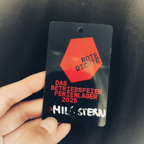 Mila Stern - Rote Dichte 2025