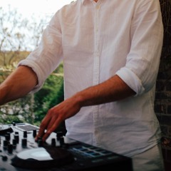 electronic music in the parents' garden