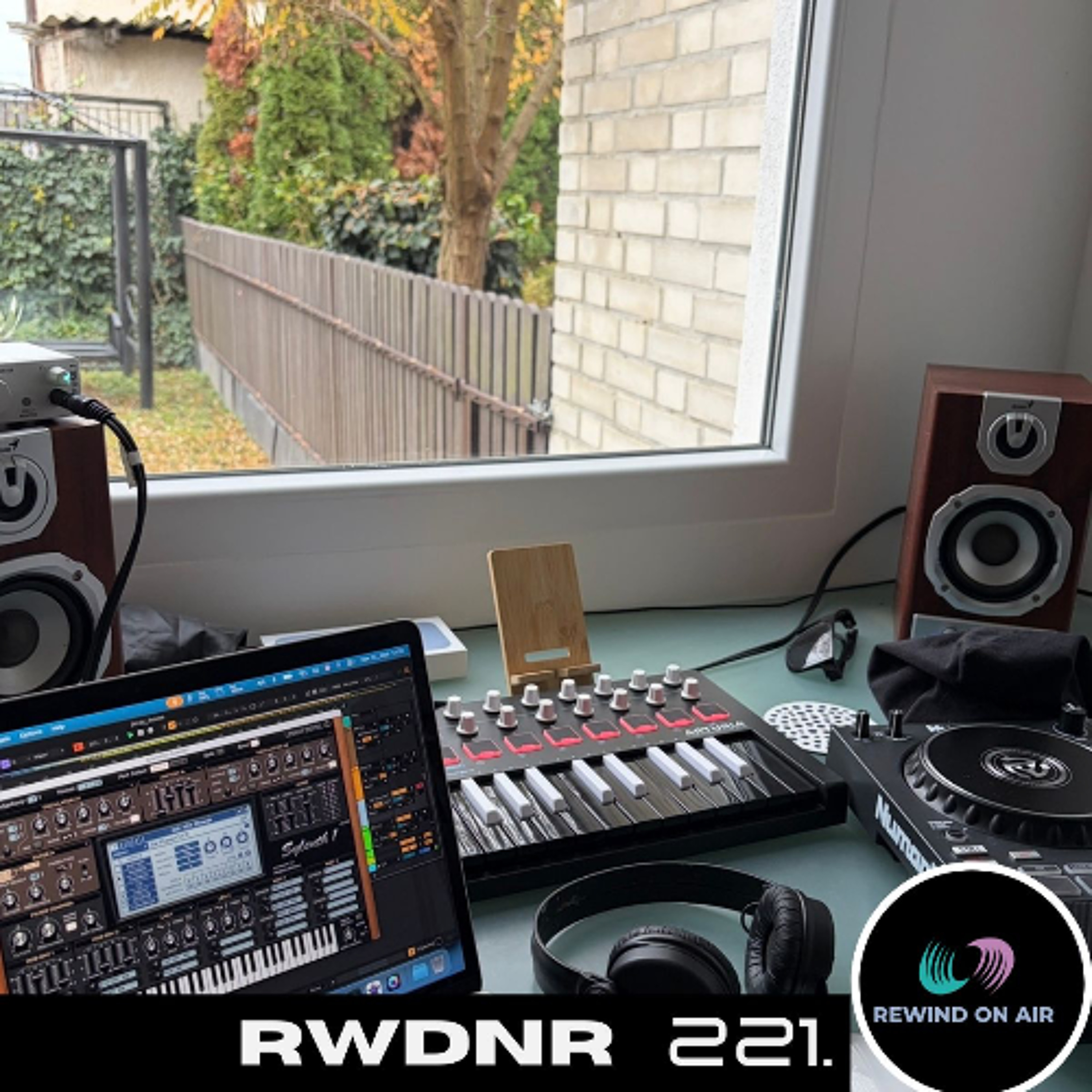 ROBERT SIMON - REWIND ON AIR RADIOSHOW 221. episode artwork