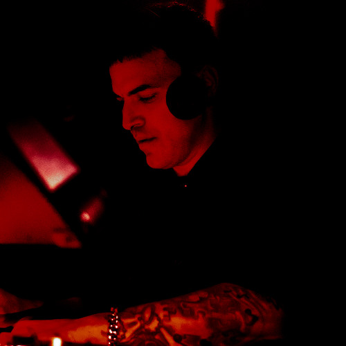 MOD.1 - EXTRAMOSTRA x BÜNKER