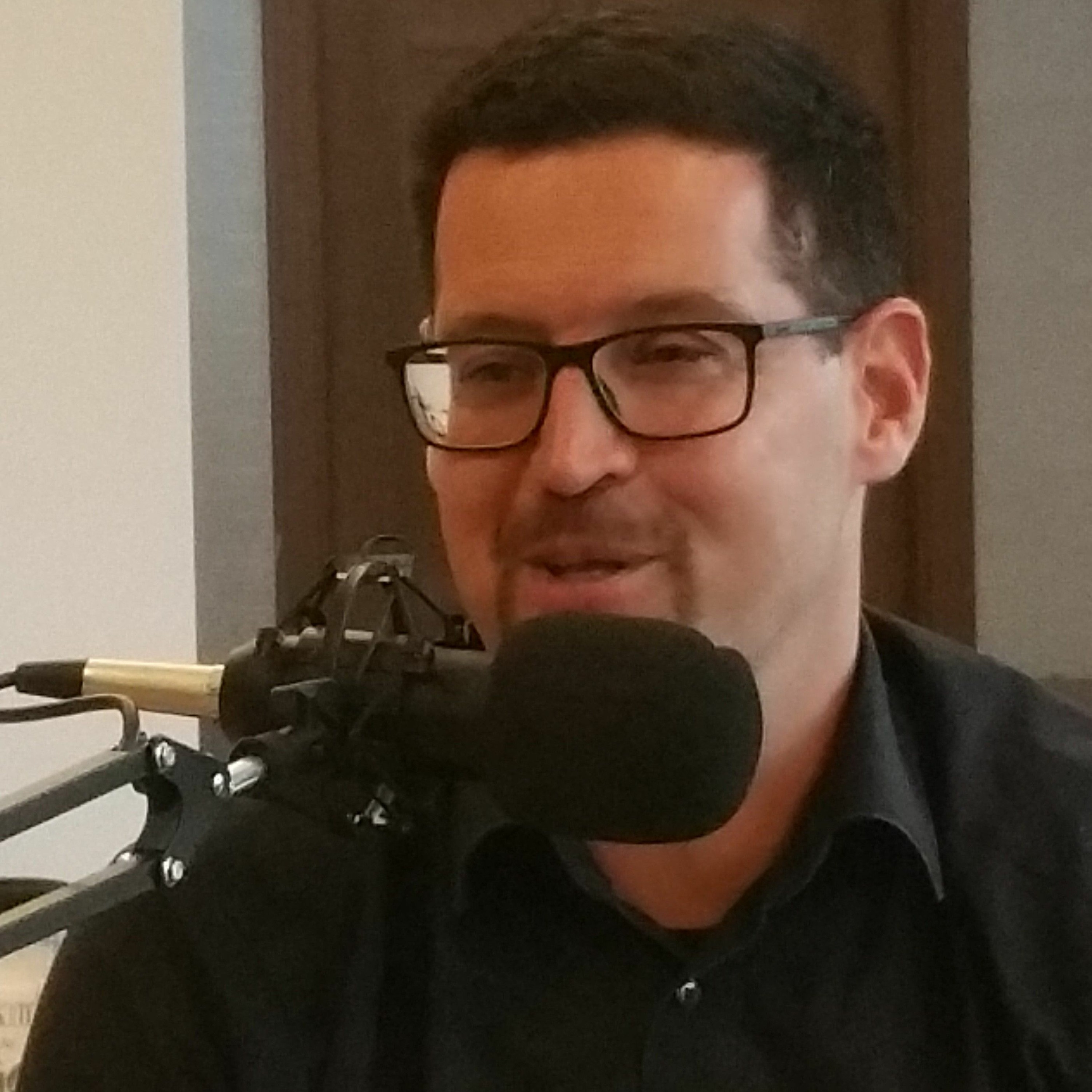 Gumicsizma és Okosteló