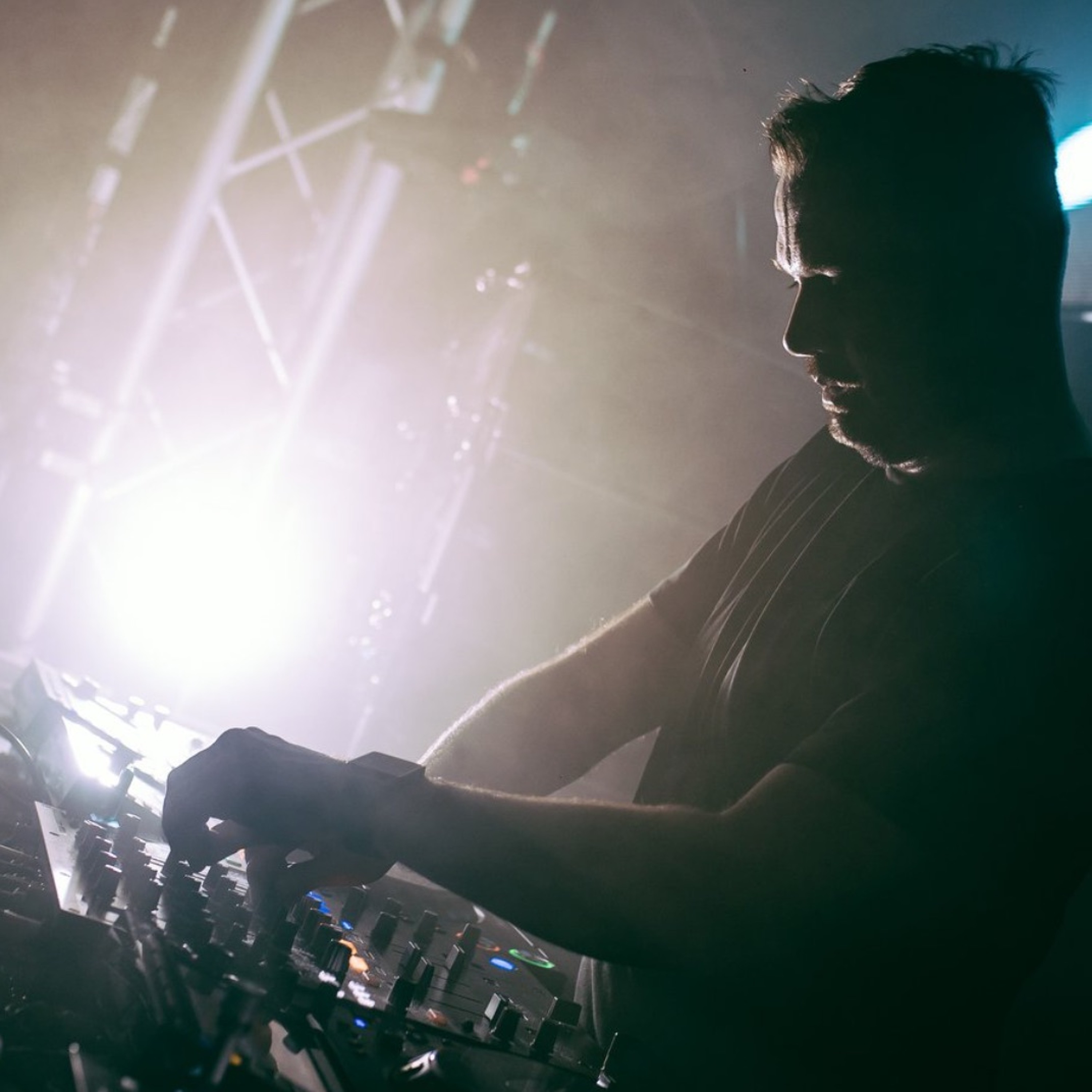 Paul Thomas presents UV Radio