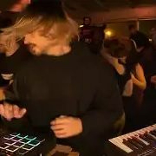 Jersey - "We Play Music Until Someone Breaks Our Synths" Set live from Paris