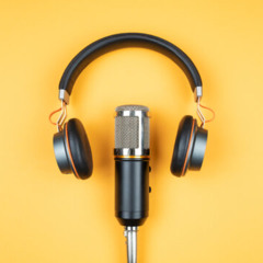 29 - Music Touch Group - Live Les Queens Castel Beer