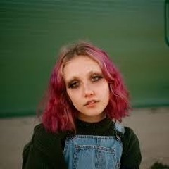 Chloe Moriondo - Living Virtually (Acoustic)