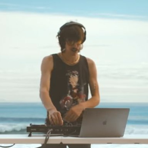 Kooze's Set On Sand, Lil Wayne A Milli