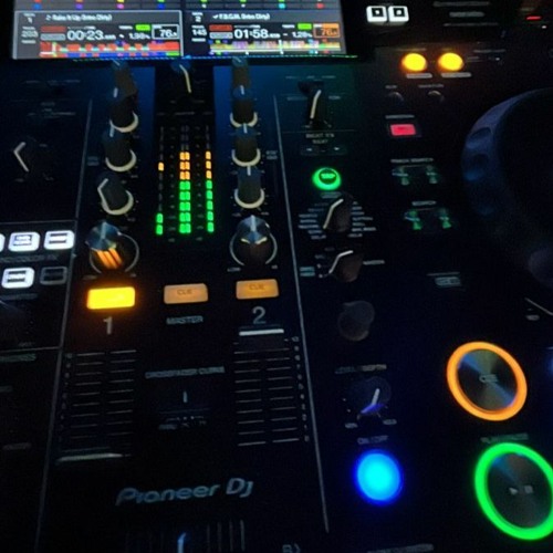 FUNKOT MAAFKAN AKU LIVE AT GRAHA POPPY PERFOME BY DJ ALMIRA BERTO