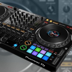DJ Pacik cZ  FT. Michael Mayo- Live It Up !