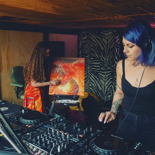 Cosmic Vibrations Episode 21 w/ Sirena ✨️