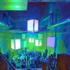 Liquor Room in Front, Poker in the Rear Verwandeltewelten M.MUX