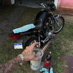 DONA MARIA TUA FILHA E PIRANHA