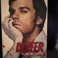 feel like dexter morgan (zomb0cat)