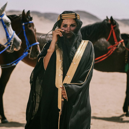 الله أكبَـر يا عيونٍ ناظرَنّي