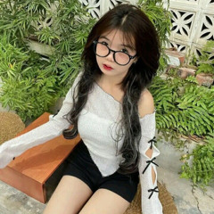 Còn Ai Ngoài Anh Với Em