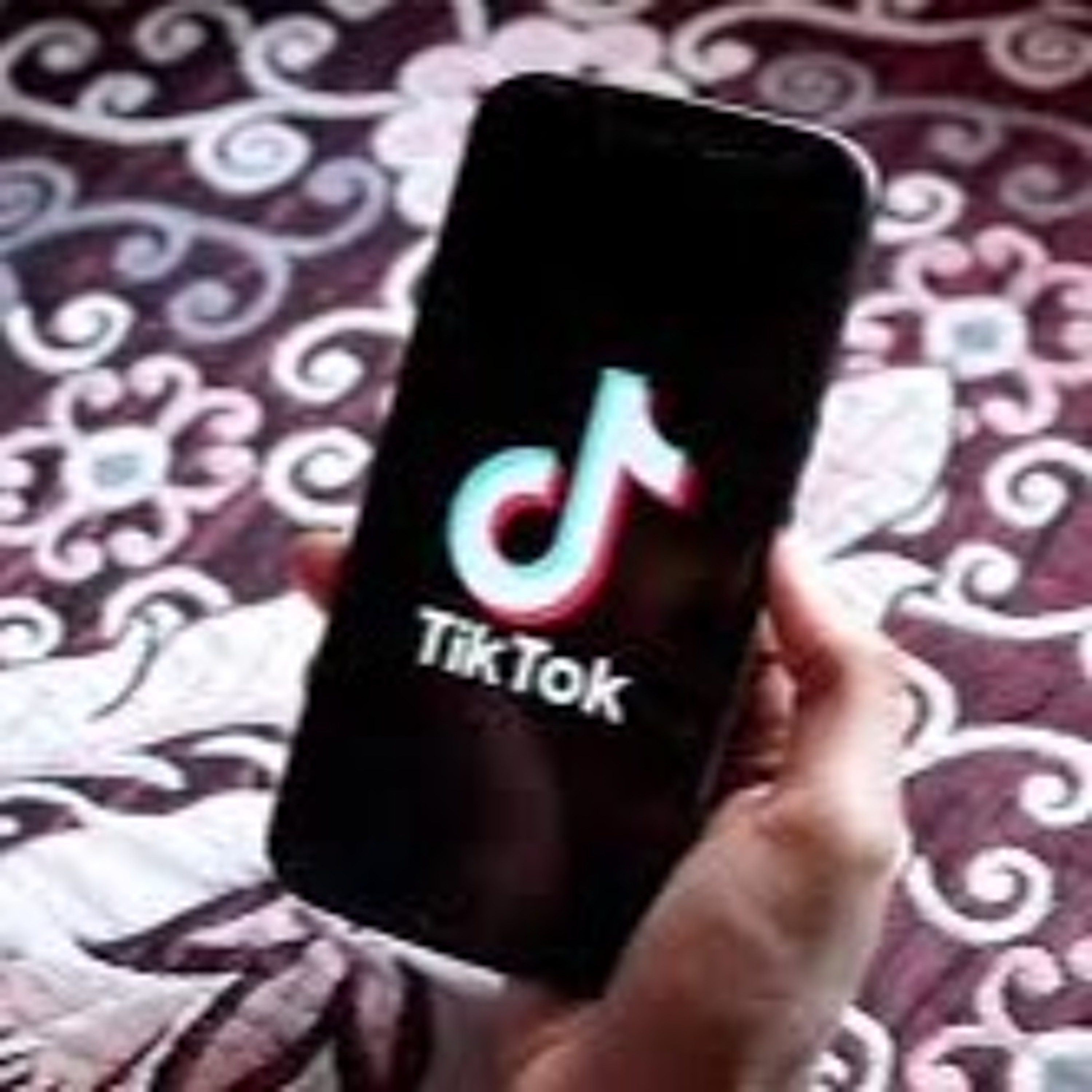 540- TikTok is Testing Longer Three-Minute Videos (07.12.20) episode artwork