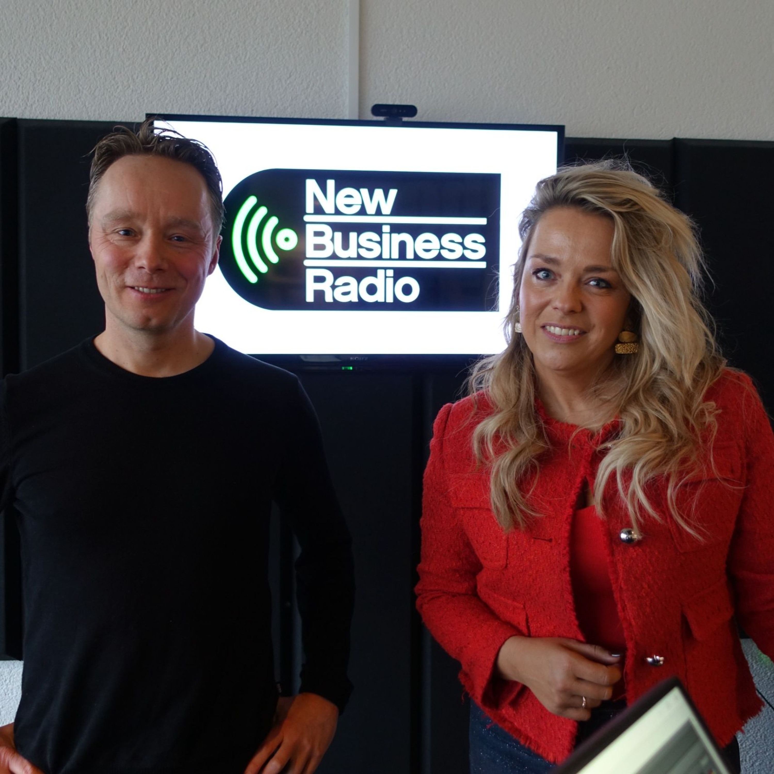 Hoe Yesty beloningen en loyaliteit opnieuw vormgeeft - New Business Radio special 5 december 2024 episode artwork