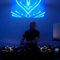 Gary Fearless @ On The Blue Wall Mix