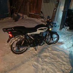 Девочка в поле