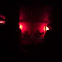 SESSION | THE RED ROOM