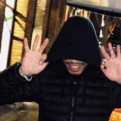 ENQUANTO ESCUTA OS MEUS SEGREDOS